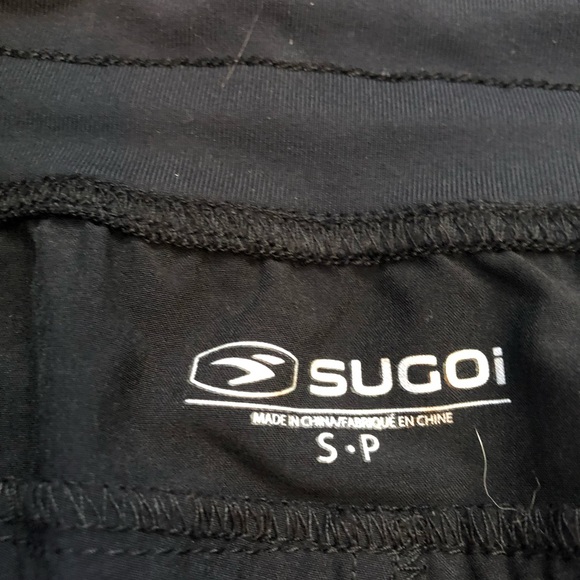 Hiking shorts - Picture 3 of 4